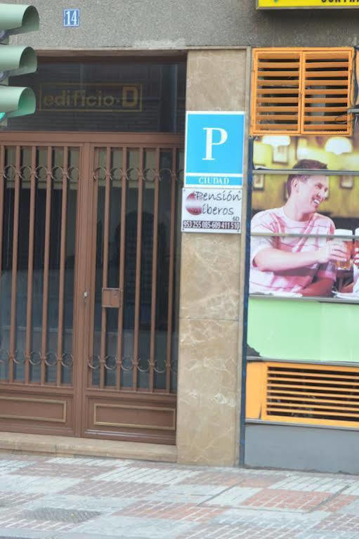 Iberos Alojamento de Acomodação e Pequeno-almoço Jaén